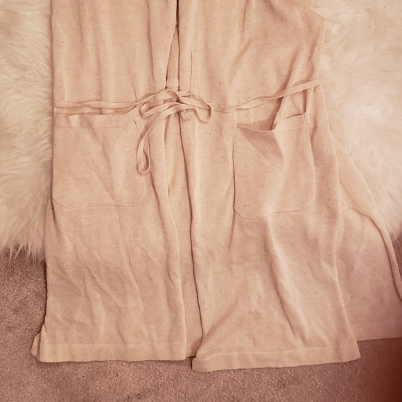 Marks and Spencer Open Styled Vest Cream A… - Picture 6 of 7